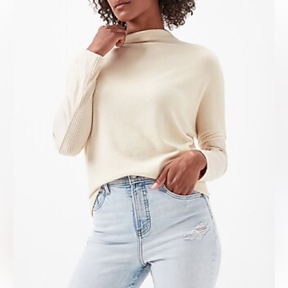 NWT Express Mock Neck Faux Leather Sleeve Top Size XL